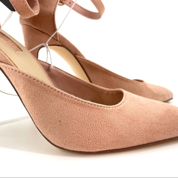 NWOT Forever 21 Blush Pink Closed Toe Pumps - Picture 5 of 6